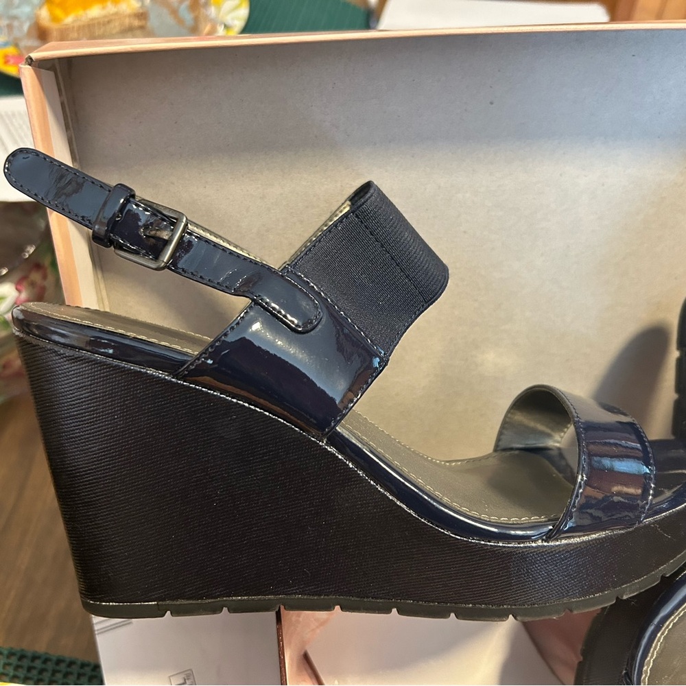 Bandalino navy sandals - Picture 4 of 5